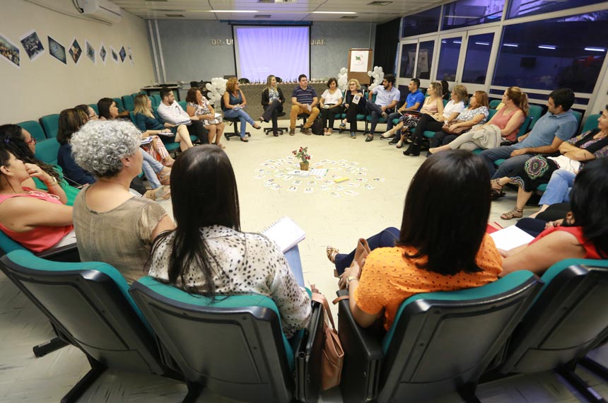 Oficina para formação de facilitadores em práticas de justiça restaurativa (foto: Queiroz Neto/Governo do Ceará)