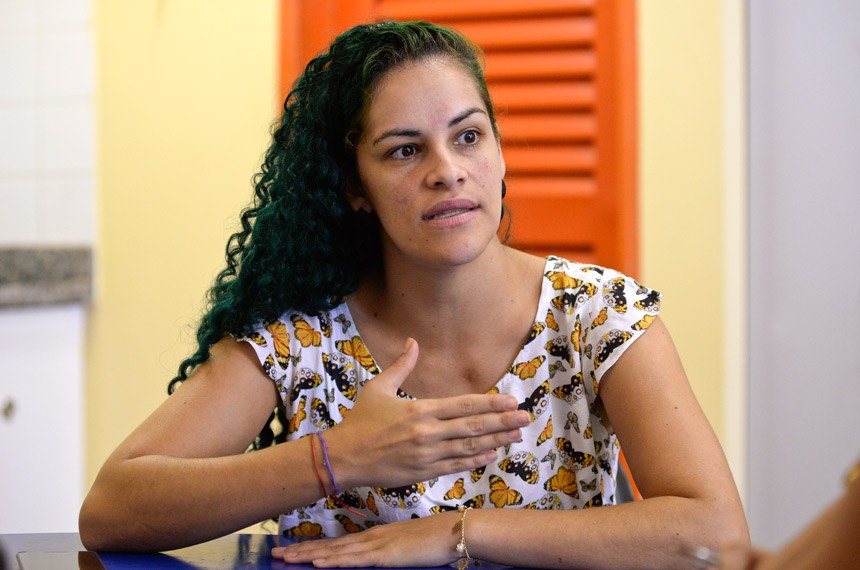 Fabíola da Costa, diretora do Jardim de Infância 603, no Distrito Federal