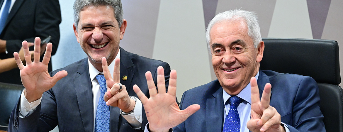 Mesa: 
senador Rogério Carvalho (PT-SE); 
presidente da CCJ, senador Otto Alencar (PSD-BA).