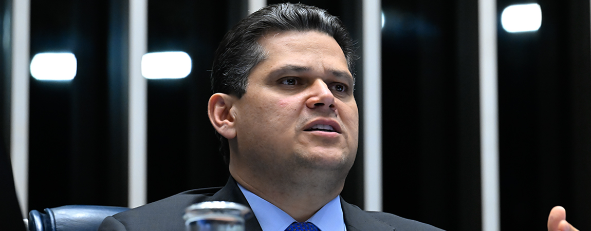 Mesa: 
presidente do Senado Federal, senador Davi Alcolumbre (União-AP) - em pronunciamento. 