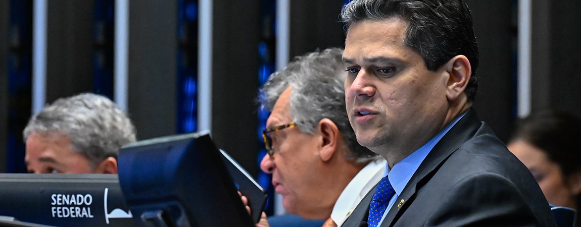 Mesa: 
senador Efraim Filho (União-PB); 
4º secretário da Mesa do Senado Federal, senador Laércio Oliveira (PP-SE); 
presidente do Senado Federal, senador Davi Alcolumbre (União-AP). 