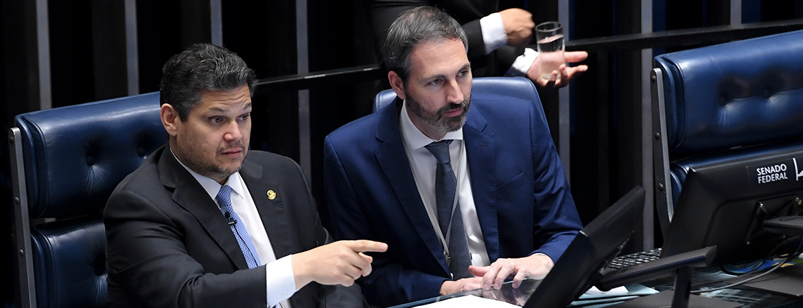 Mesa: 
presidente do Senado Federal, senador Davi Alcolumbre (União-AP); 
secretário-geral da Mesa do Senado Federal, Danilo Augusto Barboza de Aguiar. 