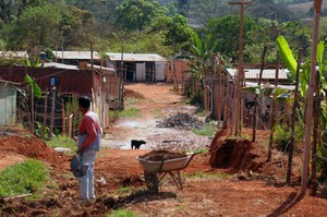 Brasília é cercada por cinturão de pobreza, apesar de dinamismo econômico da região