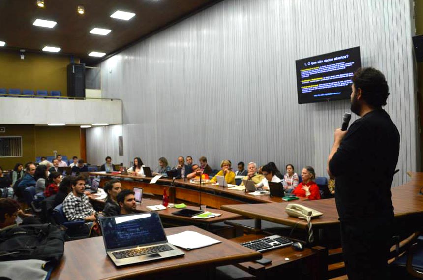 Curso de jornalismo investigativo promovido pela Amarribo na Assembleia Legislativa de São Paulo (foto: Divulgação)