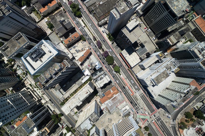 Vista aérea de São Paulo evidencia a alta impermeabilização do solo da cidade (foto: Getty Images/iStockPhoto)