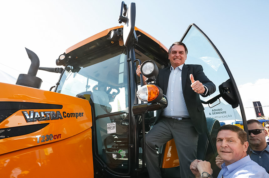 Presidente Jair Bolsonaro visita em 2019 feira agropecuária em Ribeirão Preto (foto: Alan Santos/PR)