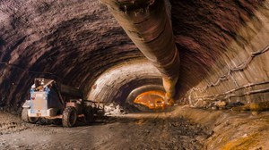 Falta de dinheiro, falhas de projeto e omissão política geram 14 mil obras inacabadas