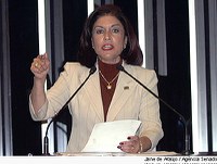 Emilia elogia pacote de ajuda à aviação, mas defende plano de reestruturação