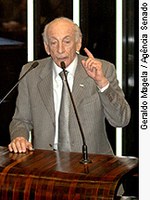 Lauro Campos alerta Lula sobre "articulações" do Planalto