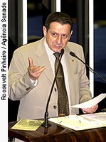 Mozarildo cobra do governo investimentos em saneamento básico