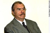 Sarney propõe regularização de três casas localizadas em Brasília para Mitra Arquidiocesana do DF