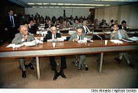 CCJ vota projeto que proíbe venda e consumo de cigarros por crianças e adolescentes