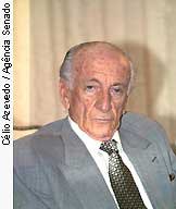 Lauro Campos apóia incentivo a empresas que investem nos empregados