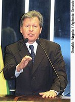 Arthur Virgílio quer audiências públicas com Serra e Dirceu