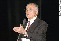 Suplicy discute com Casseb convite para prestar esclarecimentos à CAE