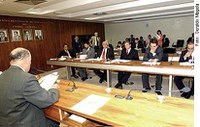 Comissão de Infra-Estrutura deve discutir financiamentos para o setor elétrico