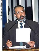 Paim comemora retomada da gratuidade para idosos em transporte interestadual