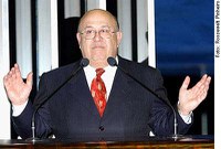 Suassuna quer destinar armas recolhidas à polícia