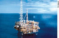 Começa nesta terça licitação de reservas petrolíferas criticada por Simon