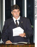 João Ribeiro destaca festas no Tocantins