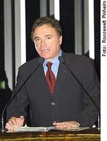 Alvaro conclama Senado a rejeitar MP que dá status de ministro a Henrique Meirelles