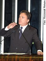 Alvaro contesta planos para mudar Abin