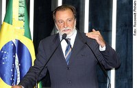 Osmar Dias critica governo por celebrar êxitos que não aconteceram