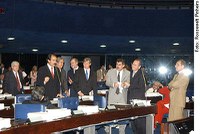 Líderes tentam superar nesta quinta impasses na informática para desobstruir votações do plenário