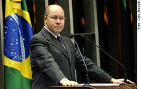 Demostenes Torres diz que governo Lula imita a era da ditadura Vargas