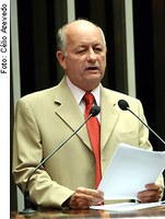 José Jorge quer anulação de contratos da Cobra