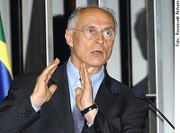 Suplicy rejeita acusação de ter levado Marta a perder eleição