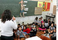 CE analisa projeto que assegura creche para filhos dos trabalhadores