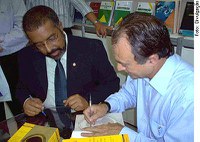 Paim e Zambiasi lançam livros do Conselho Editorial