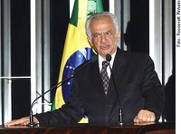 Pedro Simon: PMDB deve apoiar o governo Lula, mas sem ocupar cargos