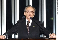 Jefferson Péres elogia parecer do procurador-geral, mas diz que Congresso se omite em relação ao excesso de MPs