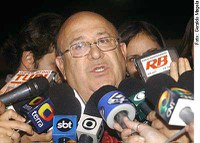 Suassuna entrega documentos à CPI do Banestado