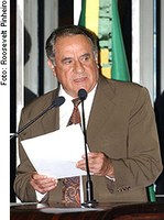 Juvêncio presta homenagem à Embrapa