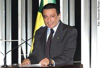 Papaléo Paes presta homenagem a Celso Furtado