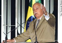 ACM critica governo Lula por readmitir Reginaldo Muniz no Ministério da Saúde