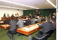 PSDB desconhece acordo do orçamento e impede votação