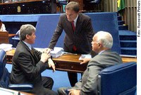 Arthur Virgílio e ACM elogiam postura realista e negociadora de Mercadante