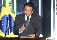 Papaléo registra autorização para construção do aeroporto de Macapá