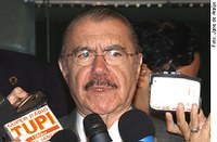 Sarney: adiar convenção do PMDB "é importante para o país"