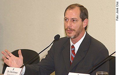 Ciro Gomes participa de audi ncia na CDR Senado Not cias