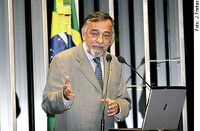 Capiberibe pede maior transparência nos gastos do governo