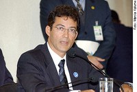 Diretor de Tecnologia nega ligação política com o PT