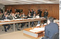 Osório defende contrato com agência de Marcos Valério