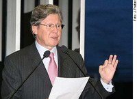 Arthur Virgílio repudia nota da Abin que considera parlamentares "bestas-feras"