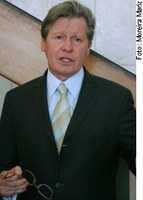 Líder do PSDB defende Sigmaringa e Paulo Delgado