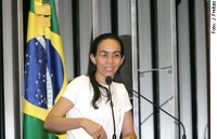 Heloísa Helena propõe que Congresso "trabalhe de segunda a sexta"